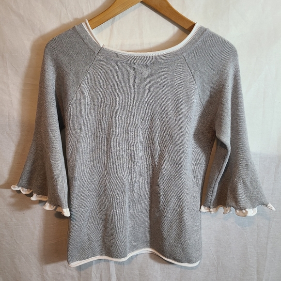 Vila Milano Gray Bell Sleeve Top - Picture 2 of 11